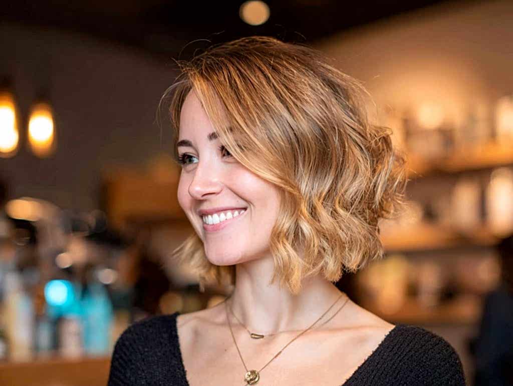 Kadın bob kesim saç, 2025 kısa saç trendleri, modern stil, İstanbul