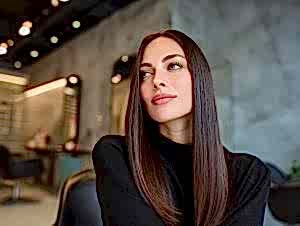 Protein terapi sonrası saç bakımı, İstanbul protein saç bakımı, parlak ve sağlıklı saç görünümü